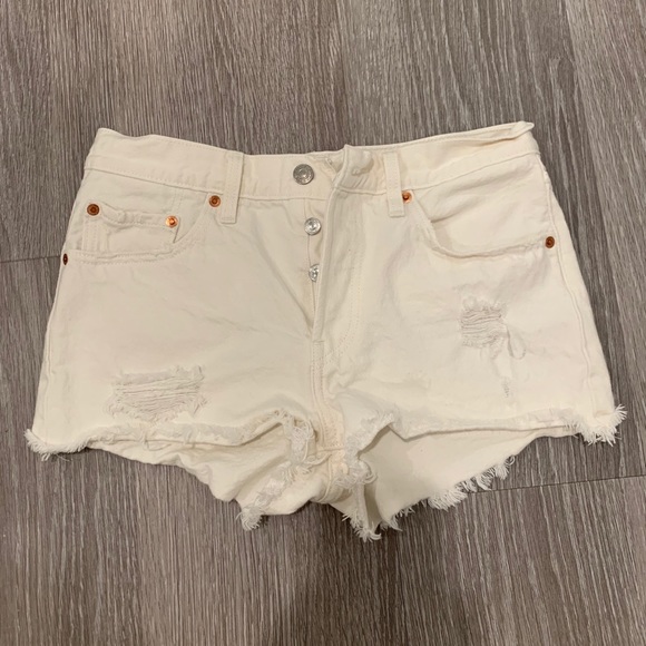 White LEVI'S 501 Denim Short - Picture 4 of 8